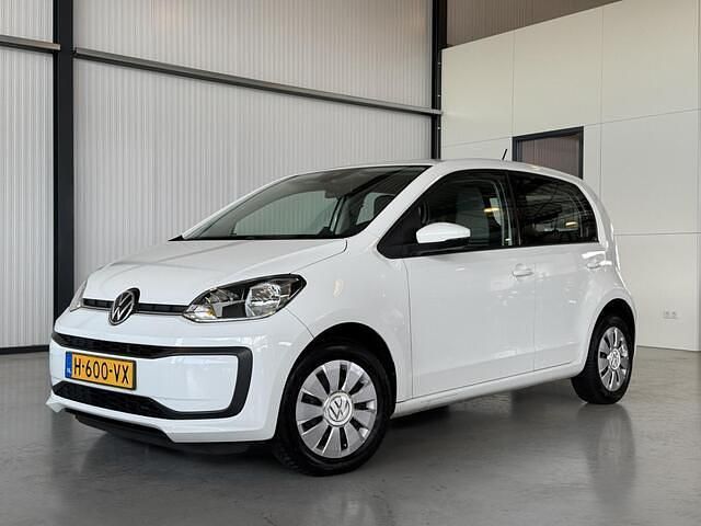 Wit Occasion 2020 VW up! move up! Hatchback | € 8.950 (Goede deal) - Afbeelding 1/4