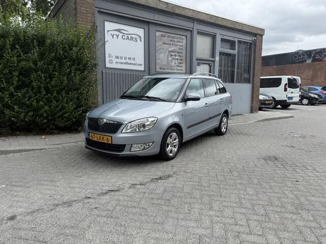 Blauw Gebruikt 2010 Skoda Fabia Elegance Stationwagen | € 2.950 (Eerlijke prijs) - Afbeelding 1/4