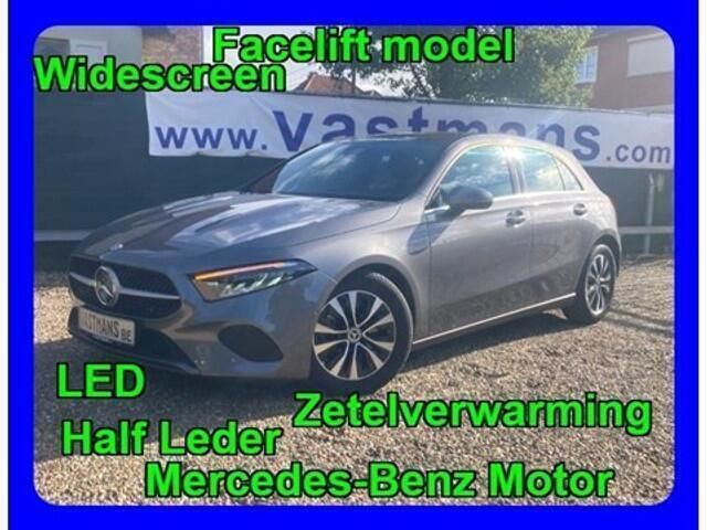 Grijs Gebruikt 2023 Mercedes A180 Hatchback | € 25.400 (Goede deal) - Afbeelding 1/4