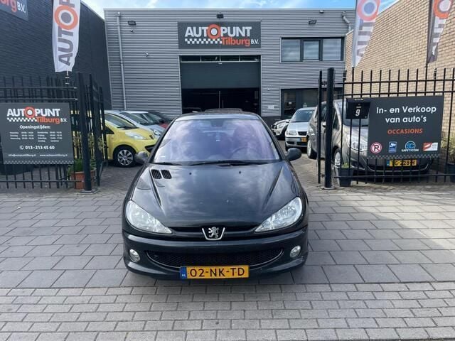 Occasion Peugeot 206 109 PK (80 kW) 2004 Zwart, metallic lak Hatchback