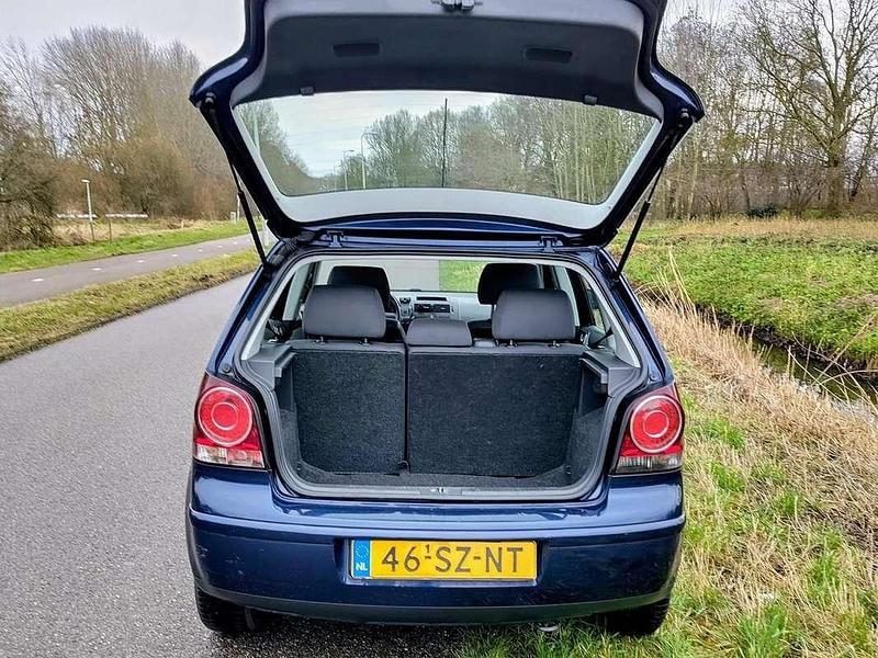 Occasion VW Polo 75 PK (55 kW) 2006 Blauw Sedan