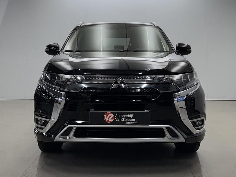 Occasion Mitsubishi Outlander Intense 135 PK (99 kW) 2021 Zwart SUV
