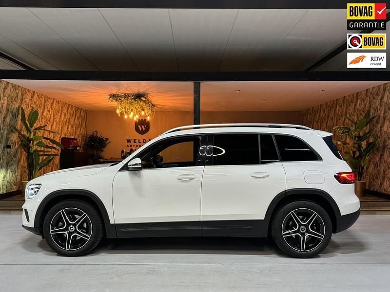 Wit Gebruikt 2021 Mercedes GLB180 Business SUV | € 35.985 (Eerlijke prijs) - Afbeelding 1/4
