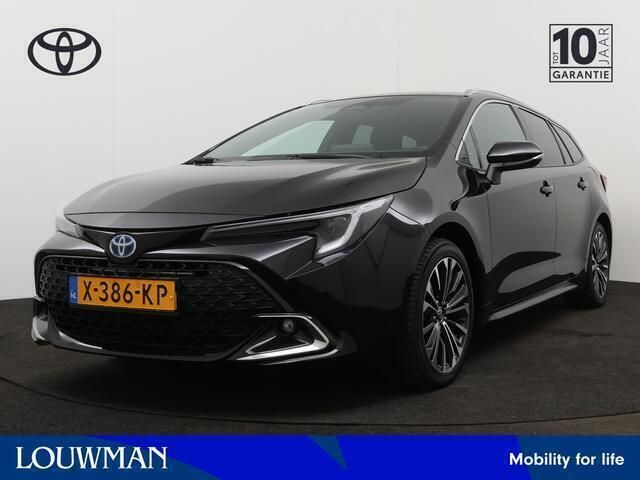 Zwart Gebruikt 2023 Toyota Corolla Edition Stationwagen | € 30.995 (Iets duurder) - Afbeelding 1/3