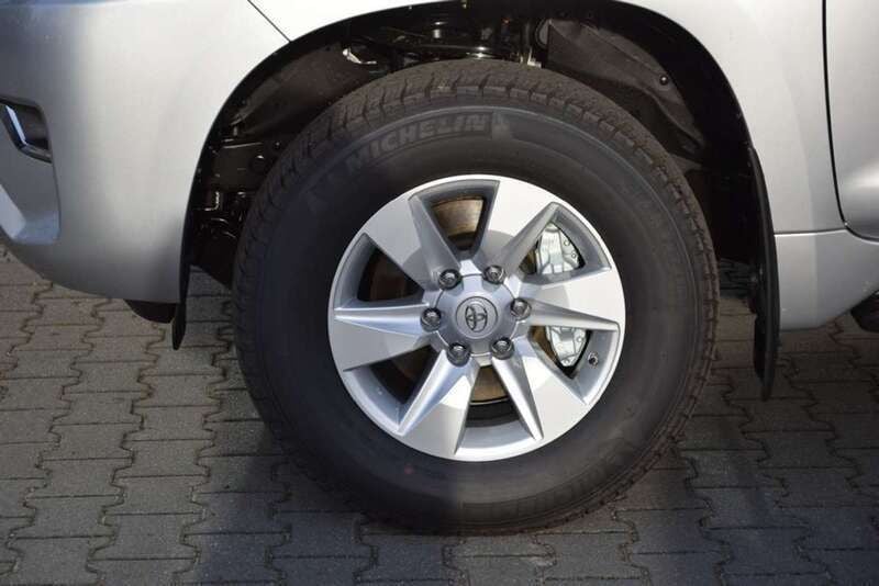 Occasion Toyota Land Cruiser 204 PK (150 kW) 2023 Grijs, metallic lak SUV