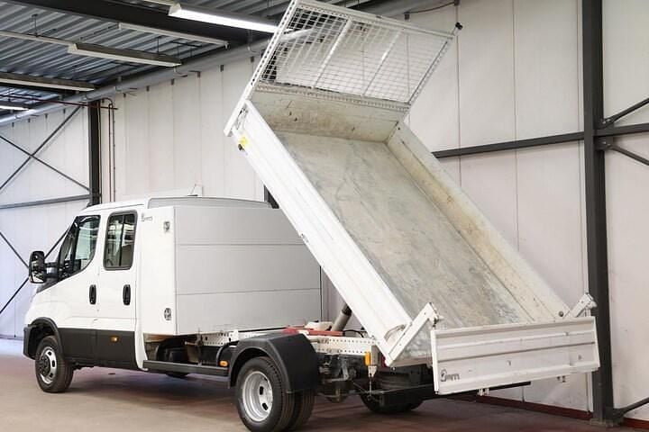 Occasion Iveco Daily 160 PK (117 kW) 2021 Wit Sedan