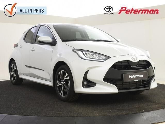 Wit Gebruikt 2024 Toyota Yaris Edition Hatchback | € 24.499 (Goede deal) - Afbeelding 1/4