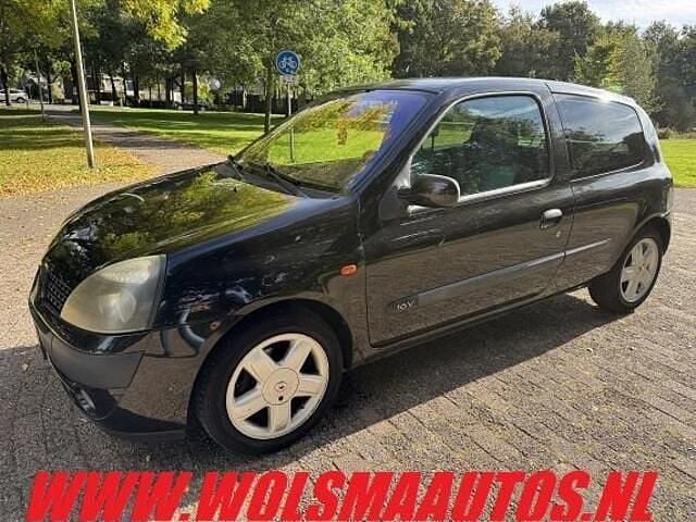 Zwart Gebruikt 2002 Renault Clio II Dynamique Hatchback | € 650 (Eerlijke prijs) - Afbeelding 1/4