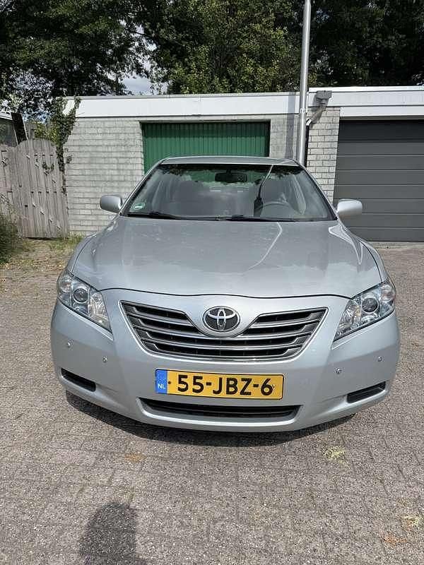Gebruikt 2007 Toyota Camry Hybrid Sedan | € 8.299 - Afbeelding 1/4