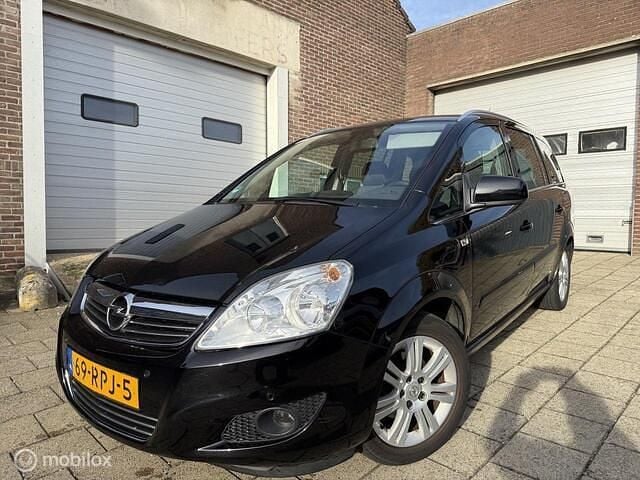 Zwart Gebruikt 2011 Opel Zafira Cosmo MPV | € 3.495 (Goede deal) - Afbeelding 1/4