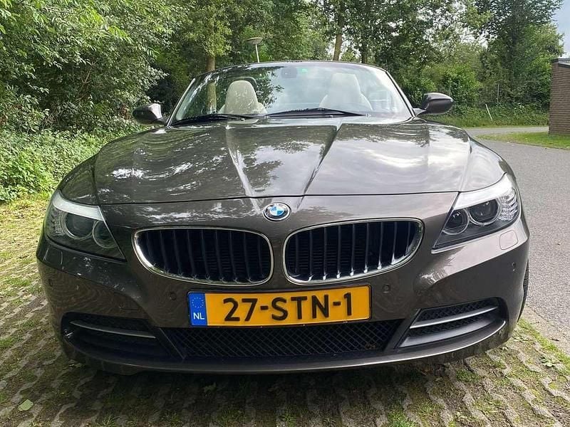 Bruin Gebruikt 2011 BMW Z4 Executive Cabriolet | € 19.995 (Super prijs) - Afbeelding 1/4
