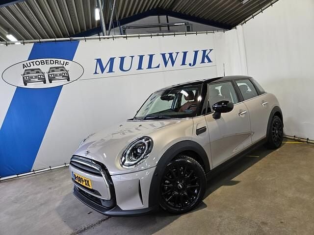 Grijs Occasion 2022 Mini Cooper Business Hatchback | € 20.450 (Iets duurder) - Afbeelding 1/4