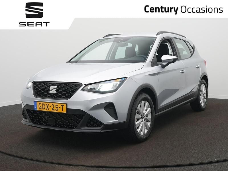 Grijs Gebruikt 2024 Seat Arona Reference SUV | € 19.900 (Goede deal) - Afbeelding 1/4