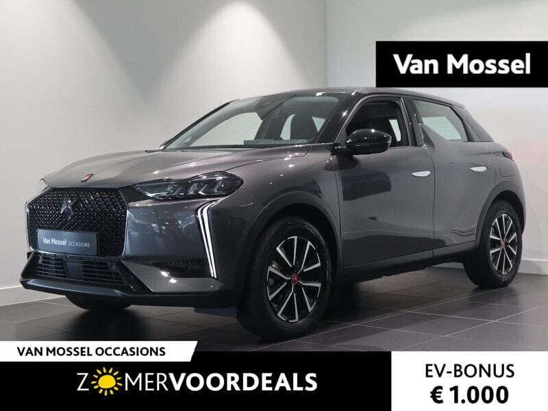 Grijs Gebruikt 2023 DS Automobiles DS3 Crossback E-Tense Performance SUV | € 24.940 (Goede deal) - Afbeelding 1/4
