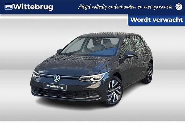 Grijs Gebruikt 2022 VW Golf VIII Style Hatchback | € 25.950 (Goede deal) - Afbeelding 1/1