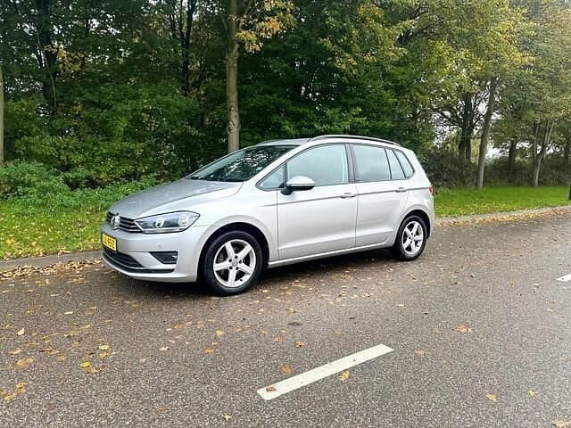 Grijs Gebruikt 2017 VW Golf Sportsvan Edition MPV | € 11.999 (Eerlijke prijs) - Afbeelding 1/4