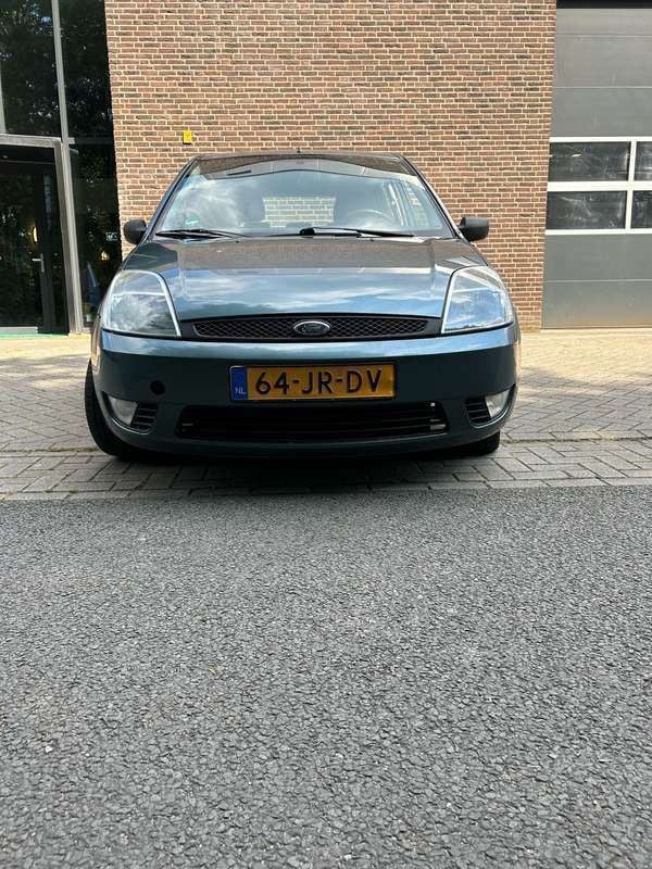 Blauw Gebruikt 2002 Ford Fiesta Hatchback | € 780 (Eerlijke prijs) - Afbeelding 1/4