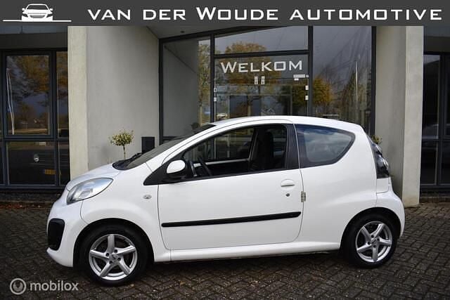 Wit Gebruikt 2012 Citroën C1 Attraction Hatchback | € 2.999 (Goede deal) - Afbeelding 1/4