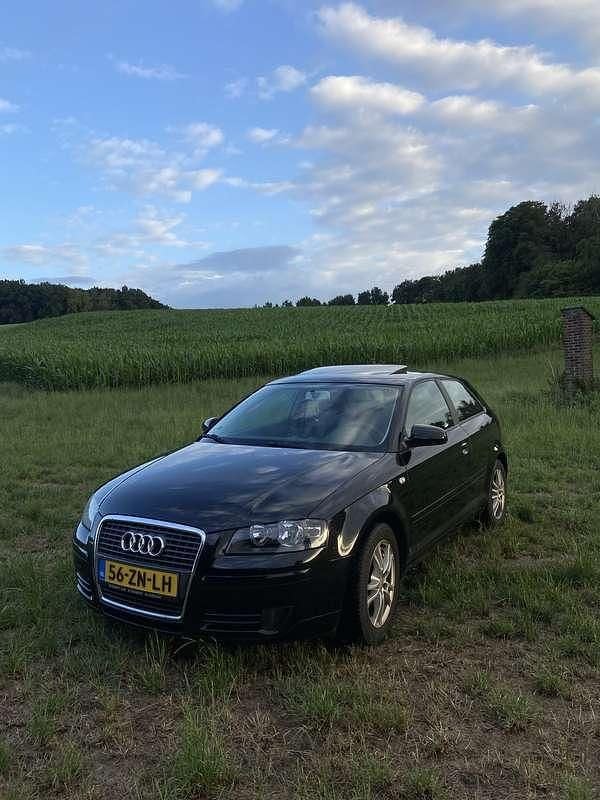 Zwart Gebruikt 2008 Audi A3 Hatchback | € 3.000 (Goede deal) - Afbeelding 1/4