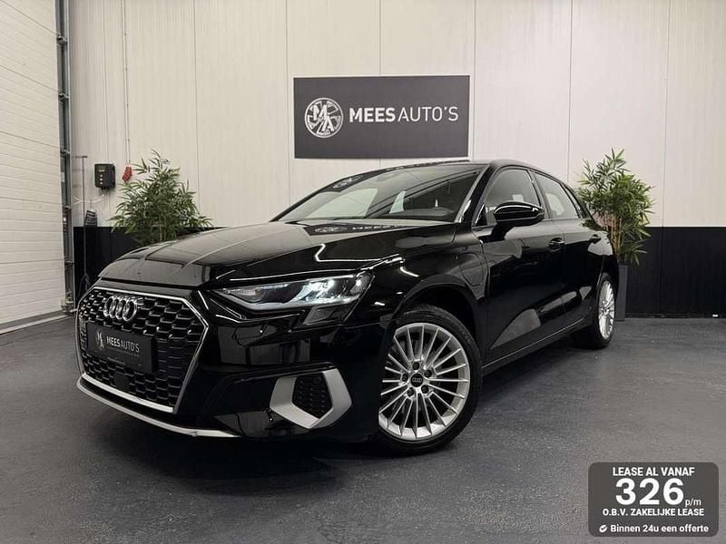 Zwart Gebruikt 2022 Audi A3 Sportback e-tron Advanced Hatchback | € 24.350 (Super prijs) - Afbeelding 1/4