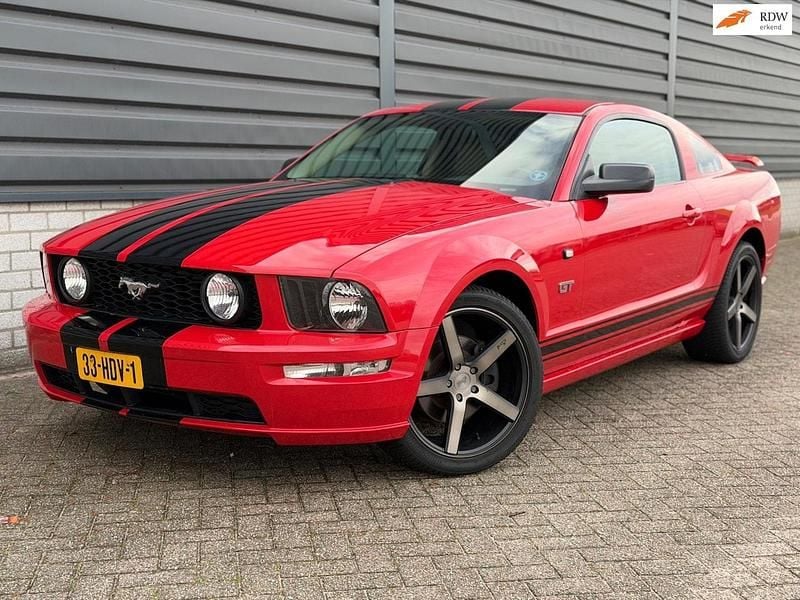 Rood Gebruikt 2007 Ford Mustang GT Coupé | € 17.499 (Eerlijke prijs) - Afbeelding 1/4