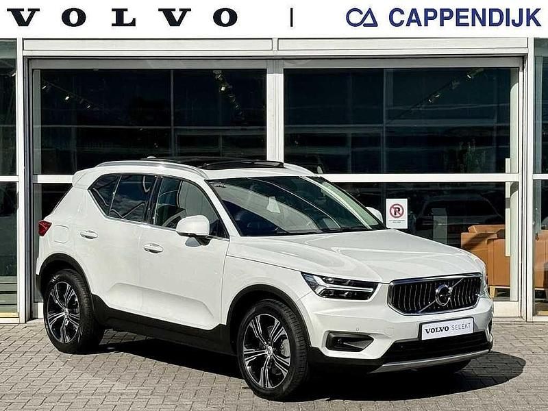 Suv Gebruikt 2022 Volvo XC40 Inscription SUV | € 34.750 (Eerlijke prijs) - Afbeelding 1/4