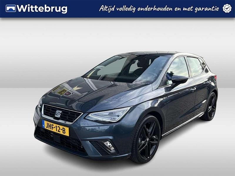 Grijs Gebruikt 2022 Seat Ibiza Black Edition Hatchback | € 23.250 (Eerlijke prijs) - Afbeelding 1/2