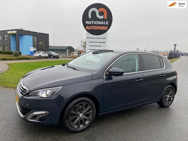 Grijs Gebruikt 2016 Peugeot 308 Premium Hatchback | € 6.250 (Eerlijke prijs) - Afbeelding 1/4
