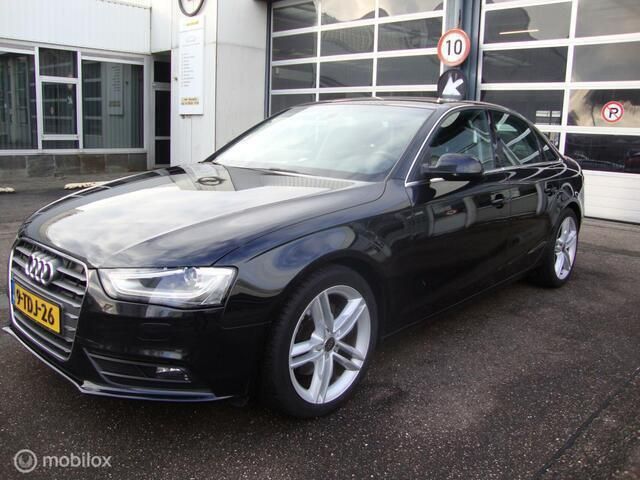 Zwart Gebruikt 2013 Audi A4 Sedan | € 9.950 (Eerlijke prijs) - Afbeelding 1/4