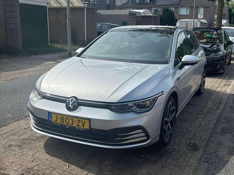 Grijs Gebruikt 2020 VW Golf VII Style Hatchback | € 23.000 (Iets duurder) - Afbeelding 1/4