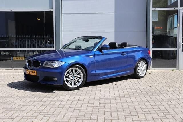 Blauw Gebruikt 2011 BMW 118 Cabriolet M Sport Cabriolet | € 13.450 (Eerlijke prijs) - Afbeelding 1/4