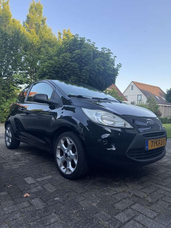 Zwart Gebruikt 2009 Ford Ka Trend Hatchback | € 2.250 (Goede deal) - Afbeelding 1/4