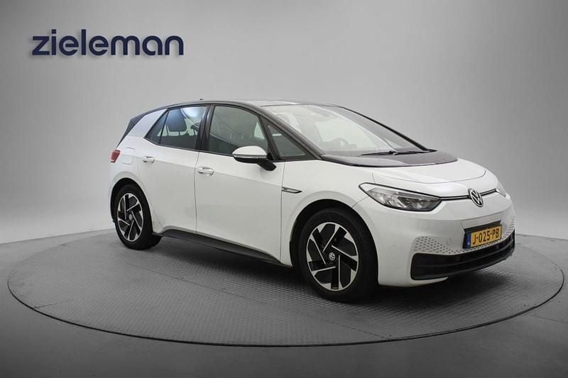 Wit Gebruikt 2020 VW ID.3 Hatchback | € 15.345 (Goede deal) - Afbeelding 1/4