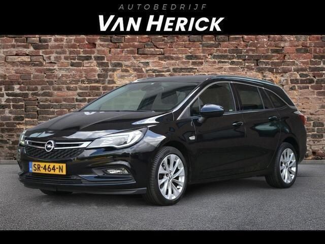Zwart, metallic lak Gebruikt 2018 Opel Astra Innovation Stationwagen | € 13.945 (Eerlijke prijs) - Afbeelding 1/4