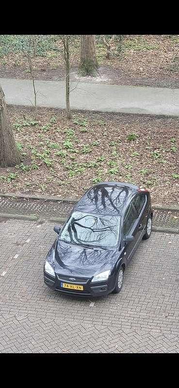 Occasion Ford Focus Trend 80 PK (58 kW) 2005 Zwart Hatchback