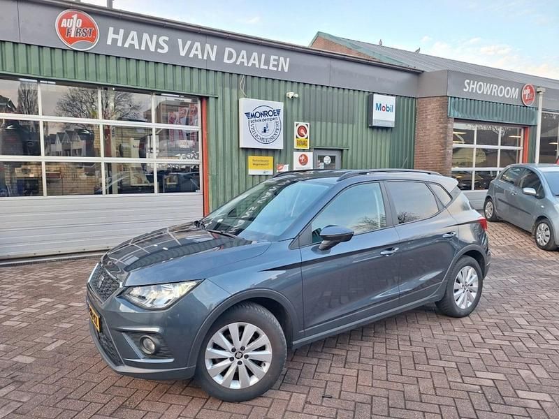 Grijs Occasion 2020 Seat Arona Style SUV | € 11.950 (Super prijs) - Afbeelding 1/4