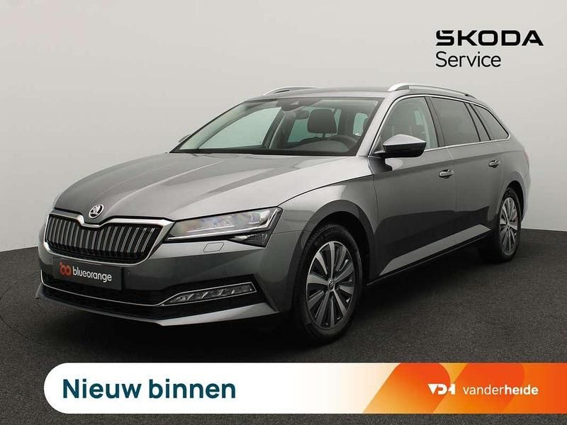 Occasion Skoda Superb Business Line 218 PK (160 kW) 2024 Grijs Stationwagen