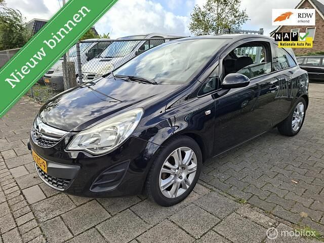 Zwart Gebruikt 2011 Opel Corsa Edition Hatchback | € 1.850 (Eerlijke prijs) - Afbeelding 1/4