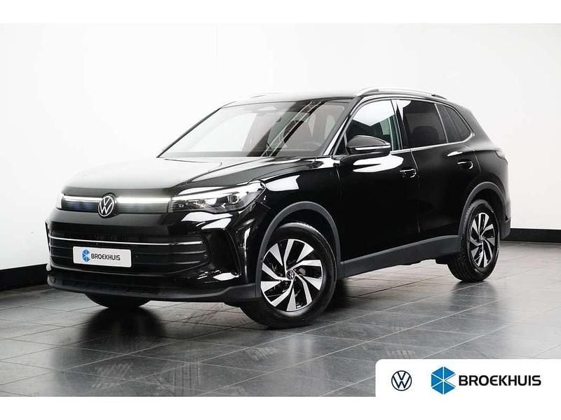 Zwart Gebruikt 2025 VW Tiguan SUV | € 44.800 (Super prijs) - Afbeelding 1/4