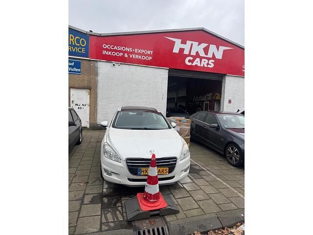 Wit Occasion 2013 Peugeot 508 SW Stationwagen | € 1.950 (Goede deal) - Afbeelding 1/4