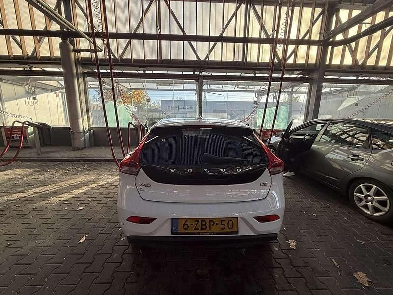 Occasion Volvo V40 114 PK (83 kW) 2014 Wit MPV