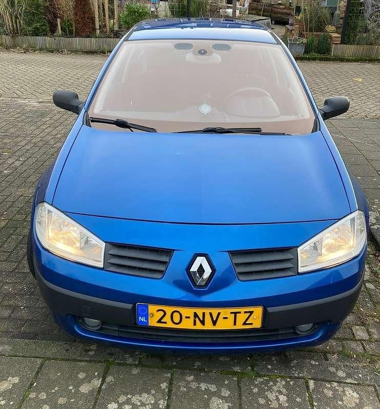Occasion Renault Mégane II Basis 113 PK (83 kW) 2004 Blauw Hatchback