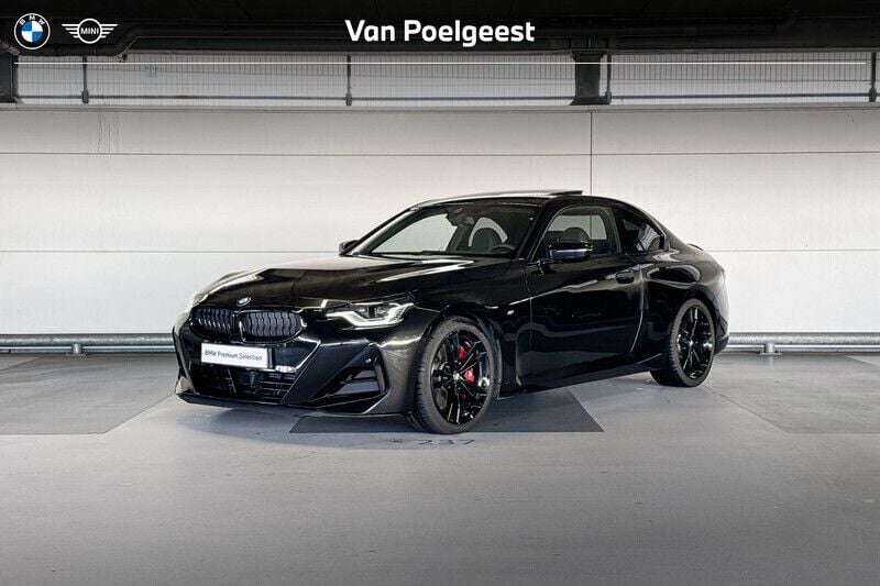 Saphirschwarz metallic (zwart metallic) Gebruikt 2024 BMW 218 M Sport Coupé | € 49.500 - Afbeelding 1/4