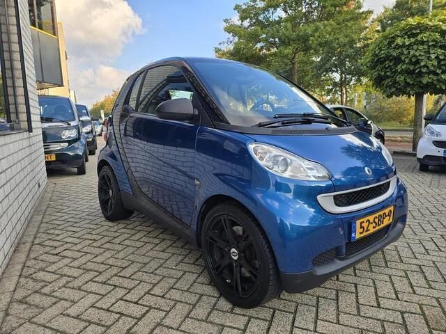 Occasion Smart ForTwo Coupé Pure 54 PK (39 kW) 2011 Zwart Coupé