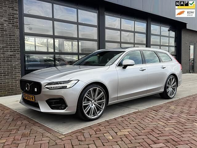 Grijs Gebruikt 2018 Volvo V90 R-Design Stationwagen | € 29.975 (Iets duurder) - Afbeelding 1/4