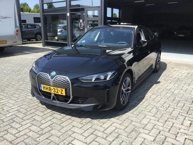 Zwart Gebruikt 2025 BMW i4 Comfort Edition Sedan | € 46.500 (Super prijs) - Afbeelding 1/4
