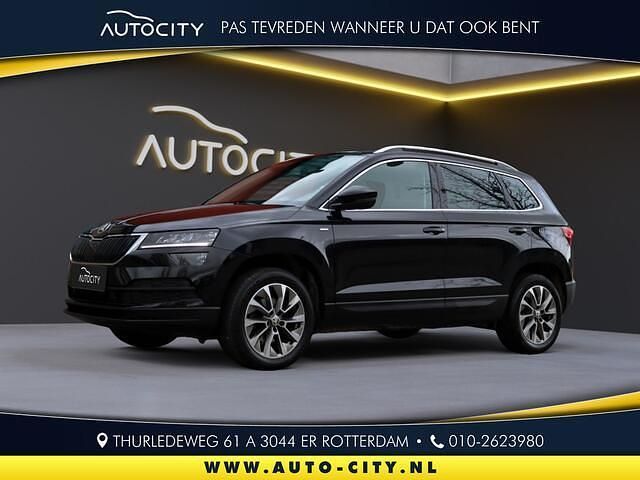 Zwart Gebruikt 2022 Skoda Karoq Clever SUV | € 26.950 (Super prijs) - Afbeelding 1/4