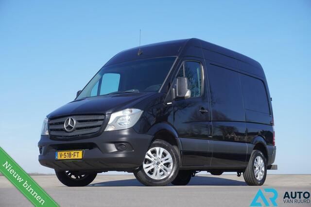 Zwart Gebruikt 2017 Mercedes Sprinter Van | € 10.990 (Super prijs) - Afbeelding 1/4