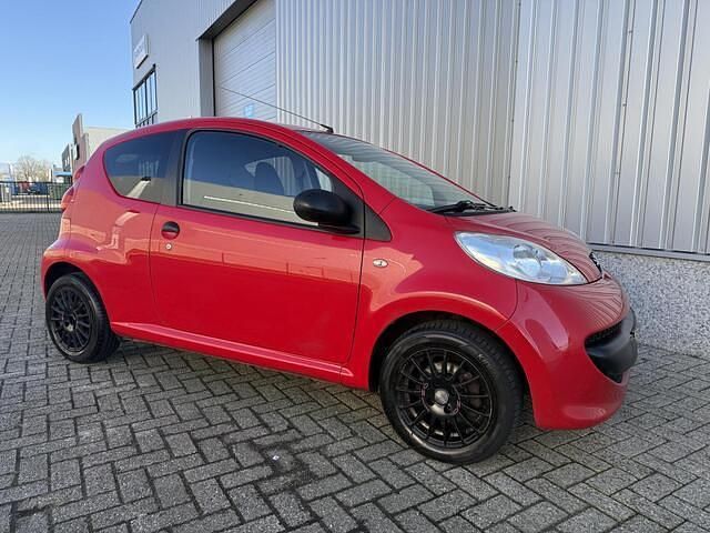 Occasion Peugeot 107 Sport 68 PK (50 kW) 2007 Rood Hatchback