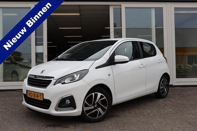 Wit Gebruikt 2015 Peugeot 108 Allure Hatchback | € 7.450 (Eerlijke prijs) - Afbeelding 1/4